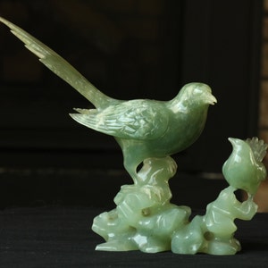 Large Vintage Chinese Export Bowenite Jade Carving of Two Birds/ Magpies VINTAGE JADE STATUE image 1