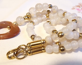 Estate White Agate Bead Necklace w/heart Shaped Agate Pendant  Valentine&#39;s Day Gift For Her