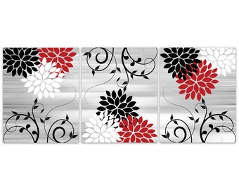 Red and Black Bathroom Wall Decor: Bold Style Meets Timeless Elegance
