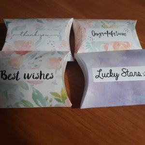 Lucky Stars - 20 stars in designed pillow box (customizable)