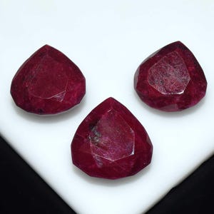 Rubino rosso africano, rubino rosso africano naturale sfaccettato, pietra preziosa sciolta a taglio a pera, rubino africano naturale, set da 3 pezzi