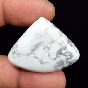 Cabochon 67,00 cts, pierre précieuse naturelle cabochon de howlite pour bijoux 38 x 30 x 7 mm