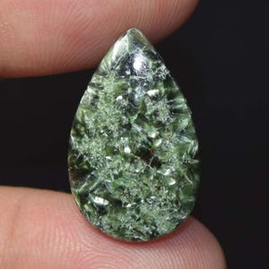 12,70 carati Cabochon a pera in serafinite russa, pietra preziosa sciolta in serafinite russa naturale, gioielli in serafinite russa, anello in serafinite