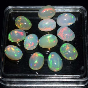 Opale, opale di fuoco etiope ovale cabochon lotto da 12 pezzi, opale di fuoco etiope naturale, opale di Welo cabochon, opale di fuoco, pietra preziosa opale etiope
