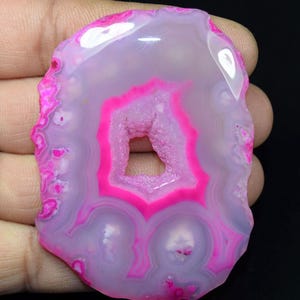 Fetta di geode di agata rosa naturale / 209,05 ct / centro druzy / lastra di agata lucida per gioielli, artigianato, decorazioni