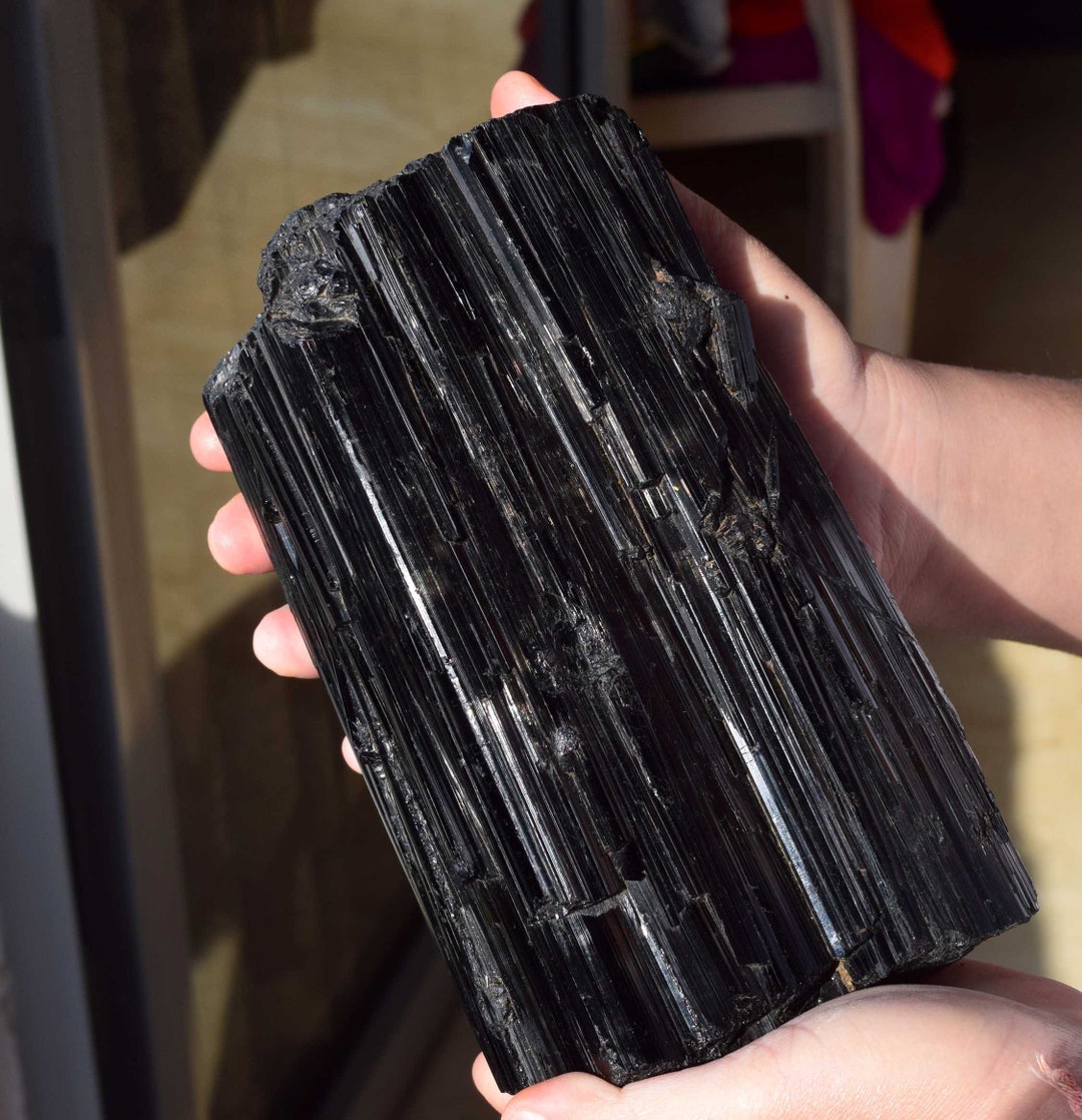 3812.50gの天然ブラックトルマリン結晶標本、ブラジル産の巨大な3.81kg