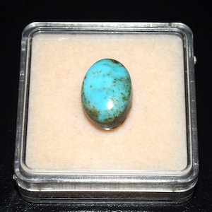 Turchese dell'Arizona "La Bella Addormentata", pietra preziosa ovale turchese dell'Arizona naturale al 100%, 6,90 ct di turchese per anello, ciondolo e braccialetto in argento.
