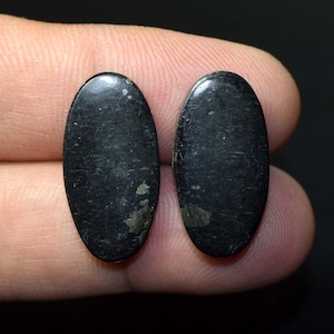 Cabochons ovales en or naturel Apache, 23,65 cts | Paire de boucles d'oreilles assorties | Cabochons de créateur pour la fabrication de bijoux