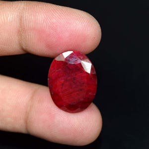 Afrykański czerwony rubin, 17,90 Cts. Naturalny afrykański czerwony rubin owalny szlif luźny kamień szlachetny, naturalny afrykański rubin, pierścionek z rubinem, wisior z rubinem