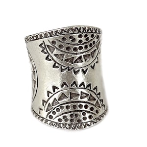 Sterlingzilveren brede band hippie boho-ring met geometrische gravure, handgemaakte verstelbare statement ring, ook als duimring, cadeau voor haar