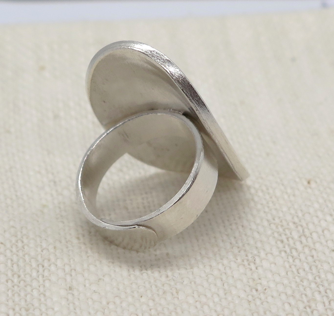 4 Pieces Silver Pewter Oval Large Rings – 36x28mm – For Jewelry Making