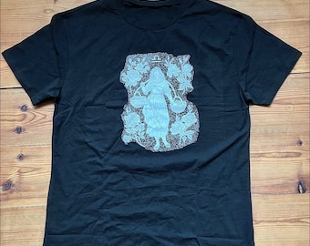 Libra Print Black T-Shirt ~ Size Large/XL, Womens Loose Fitting T Shirt