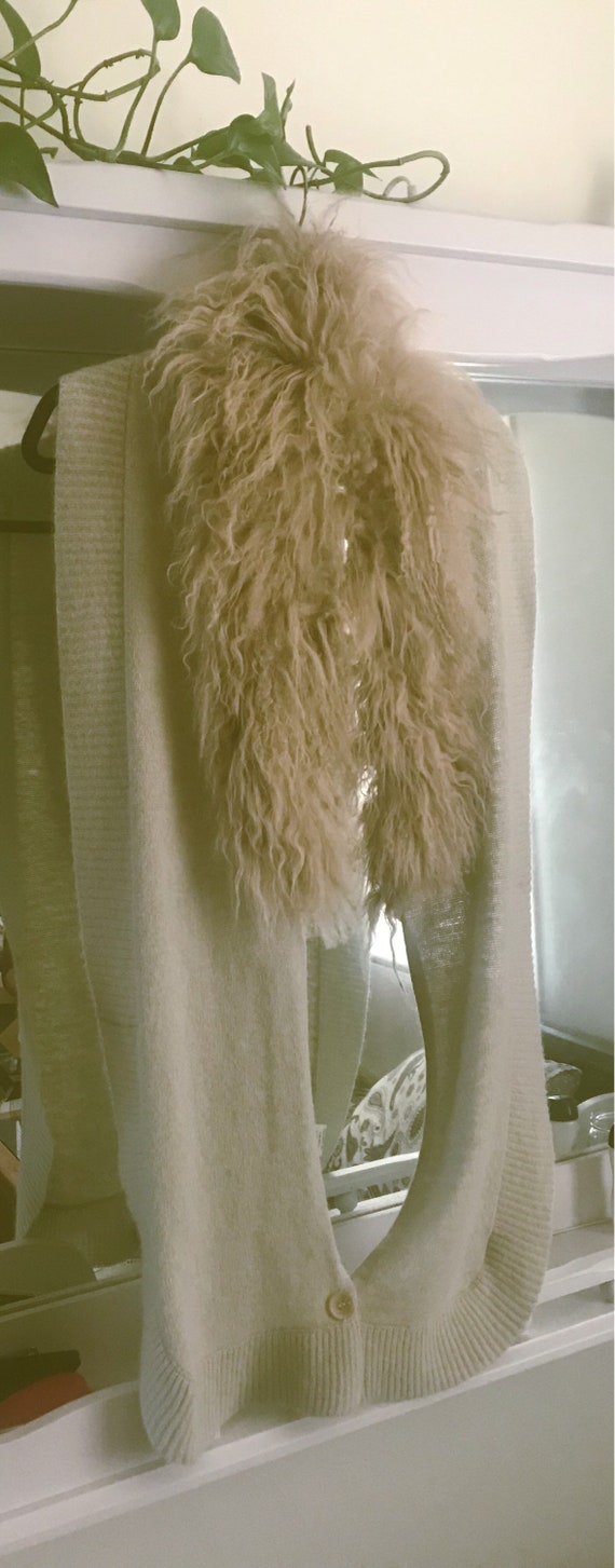 1970s Fur Shawl Scarf ~ Real Fur Vintage Fuzzy Fu… - image 2