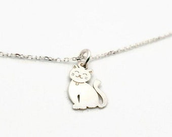 Cat Pendant Necklace in Sterling Silver 925, Animal Cat Charm Jewelry, Minimalist Link Necklace