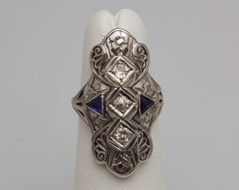 d642 Fancy Vintage 18k White Gold Diamond & Sapphire Ring