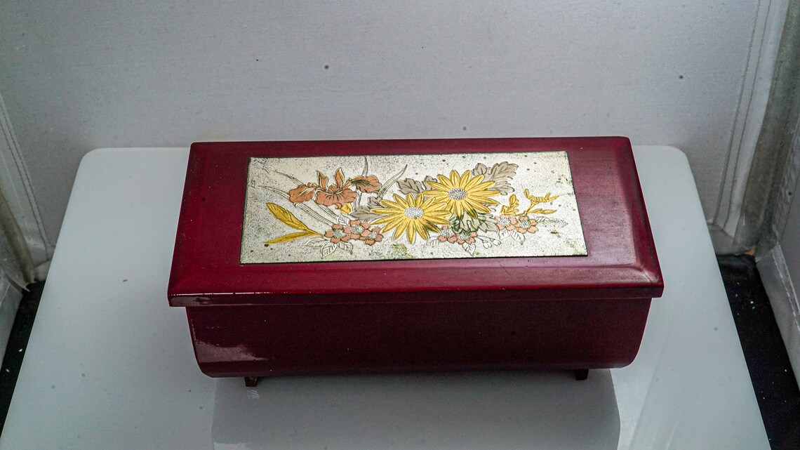 K147 Westland Co Music Box Etsy