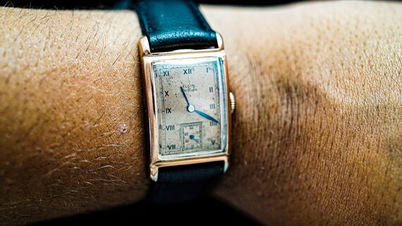 K554 Vintage Elgin De Luxe Mechanical Wristwatch - image 6