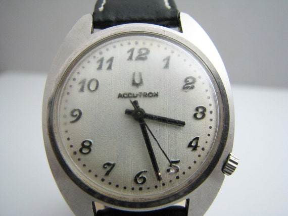 b591 Men's Classic Bulova Accutron Wristwatch - image 2