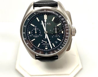 Reloj de pulsera Bulova v087 de acero inoxidable con cristal de zafiro y movimiento japonés de cuarzo