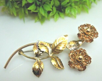 Q224 Vintage Gold Tone Floral Pin/brooch/sweater Pin/brooch