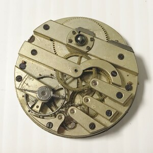 e909 Antique Complete Watch Movement for Parts or Repair T-wind image 3