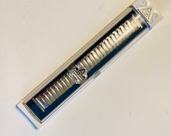 f569 Vintage NOS JB Champion Stainless Steel Wrist Watch Stretch Band & Case
