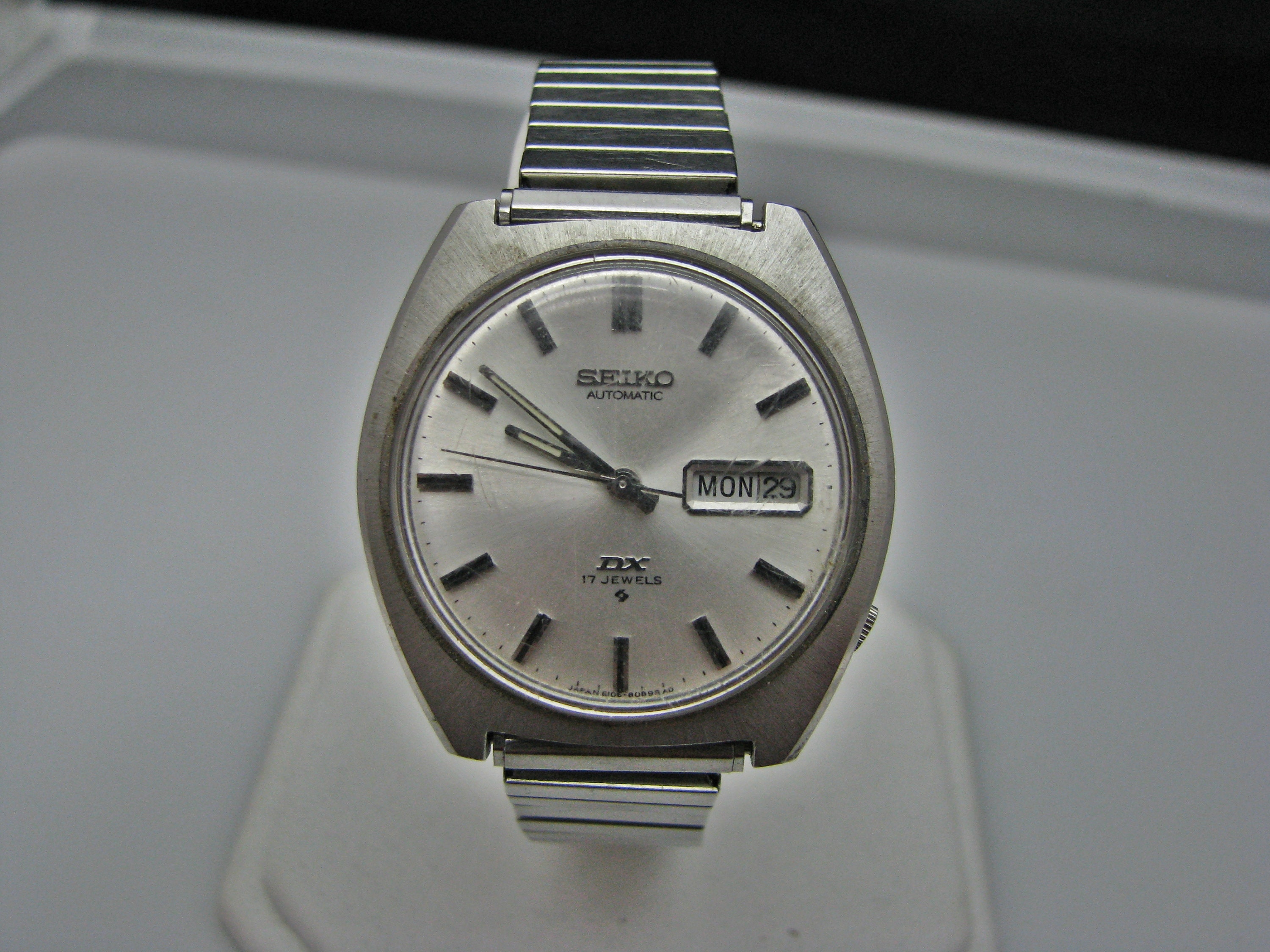 seiko stainless steel automatic watch