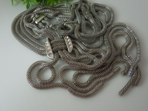 q394 Vintage Silver Tone 3 Strands Snake Chain Ne… - image 4