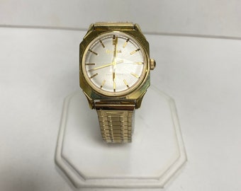 m669 Vintage Bulova Selfwinding 10K RGP Back Waterproof Men's Wrist Watch