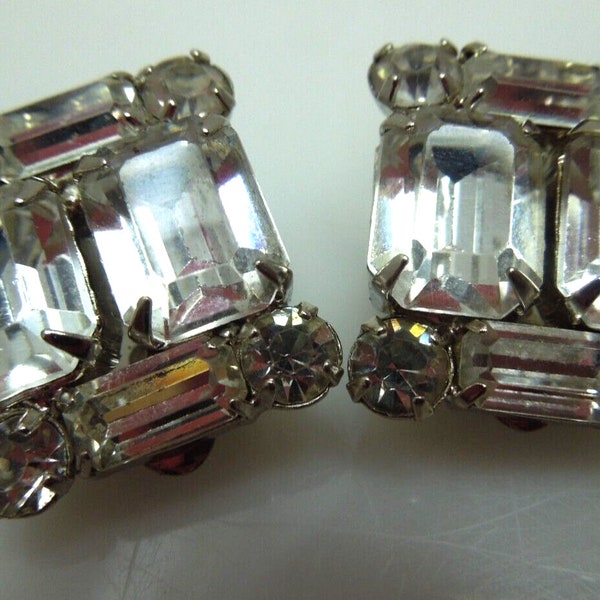 s643 Vintage signed Garne Mid-Century large Clear Rhinestone Clip on Earrings