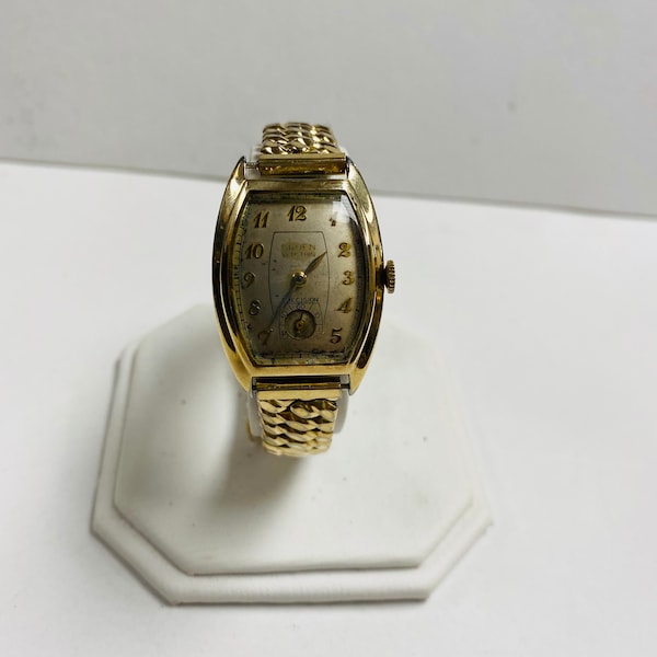 f457 Vintage Gruen Veri-Thin Swiss Mechanical Men's Wrist Watch Gold Tone 17J