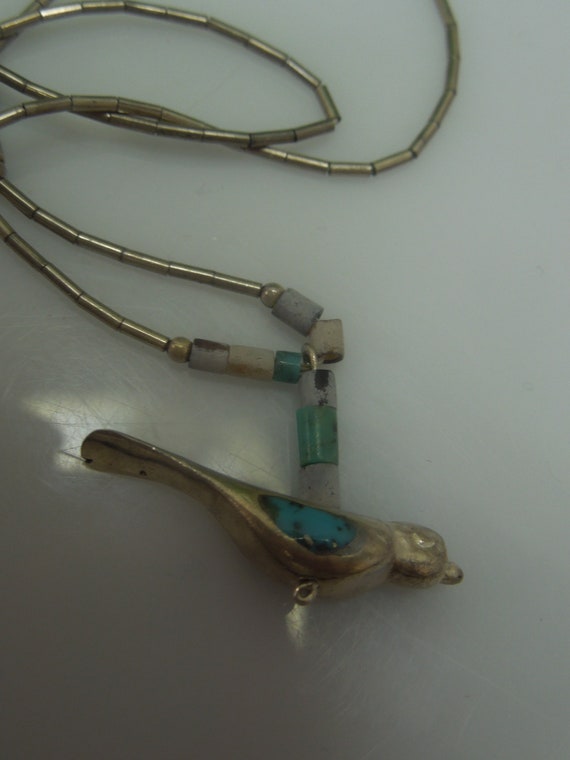 q527 Pretty Parrot Silver Tone Necklace Size 15" - image 7