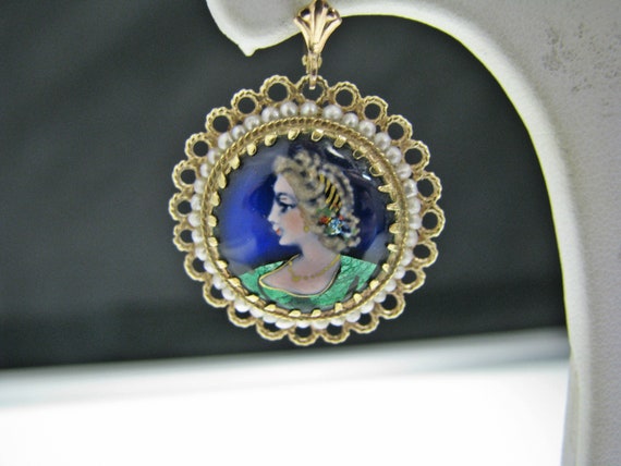 H067 Beautiful Enamel Earrings with Sea Pearls in… - image 2