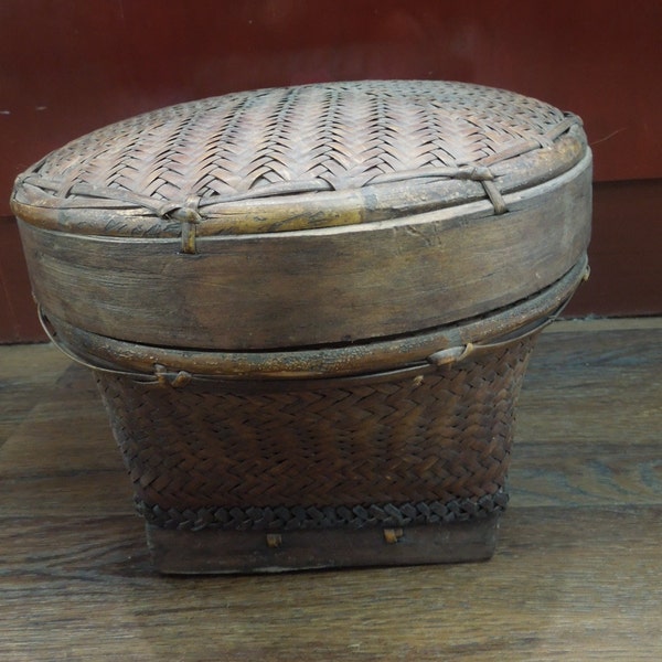 q915 Antique Vintage Akha Thai Round Woven  Rice Basket Bamboo Rare