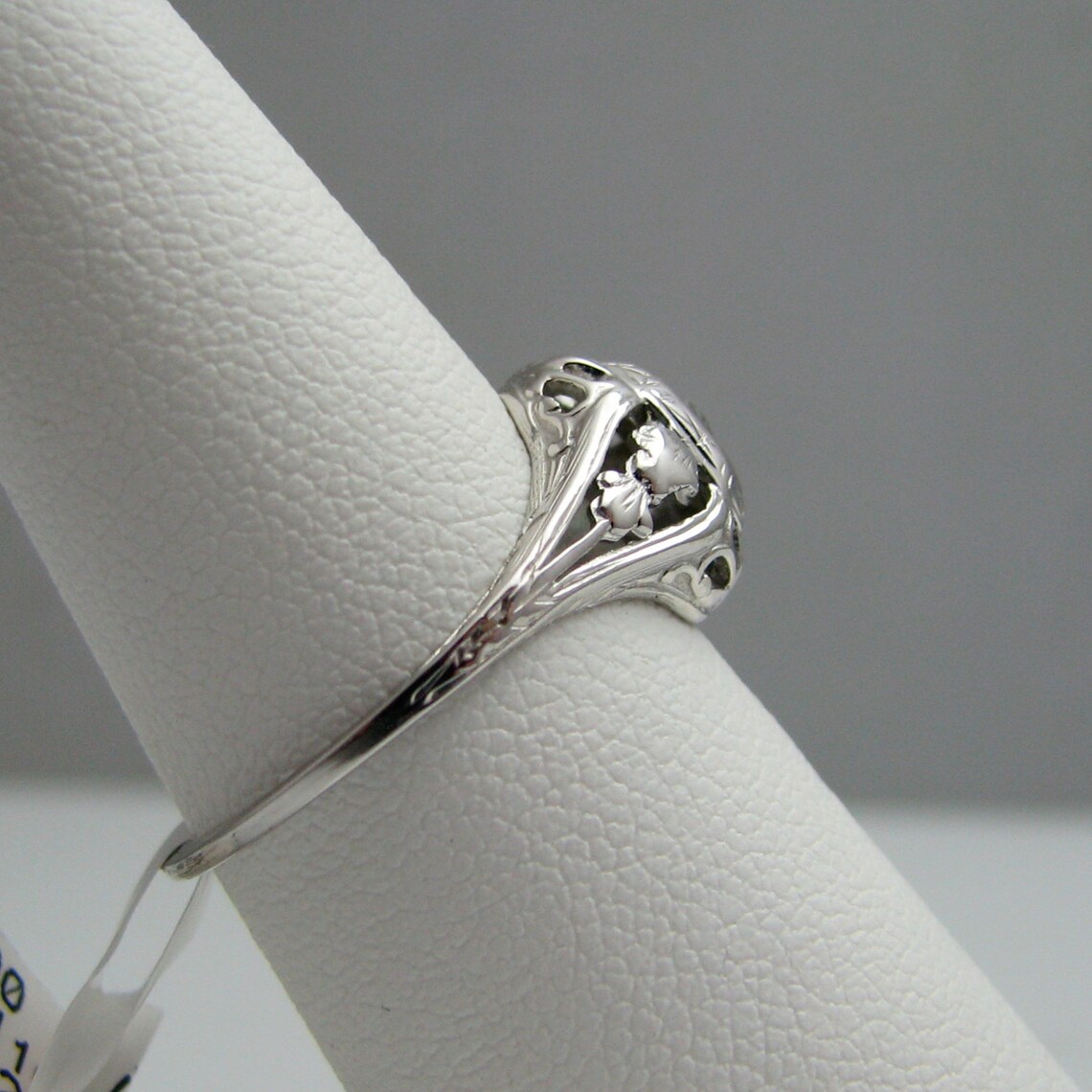 D845 Beautiful 20k White Gold Diamond Engagement Ring Etsy