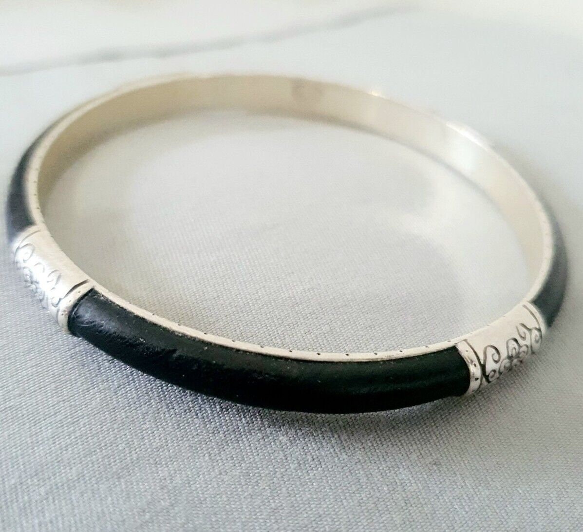 アクセサリー VINTAGE Silver Studs Leather Bangle アクセサリー VINTAGE Silver Studs Leather Bangle Antique
