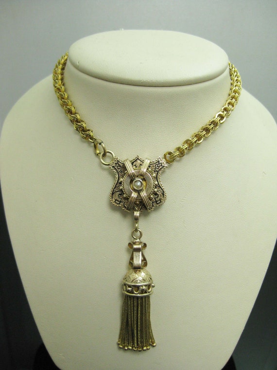 b801 Beautiful Antique Rolo Chain with Attached 1… - image 1