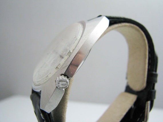 b591 Men's Classic Bulova Accutron Wristwatch - image 3