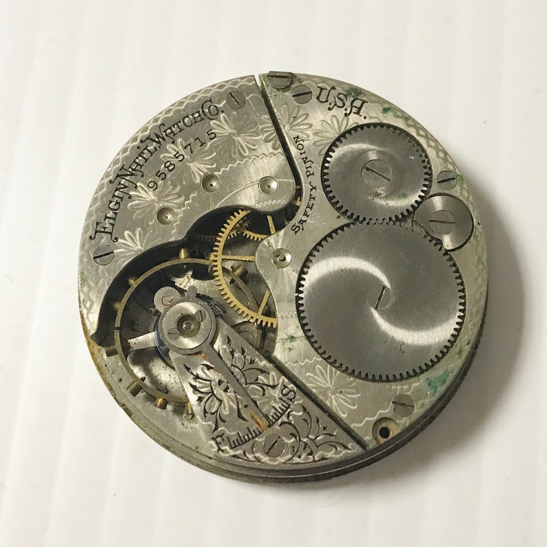 e926 Vintage Elgin Wrist Watch Movement for Parts Repair image 2