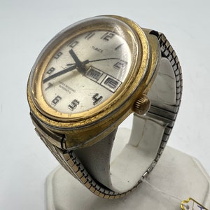u204 Timex Water Resistant Automatic Day Date Watch