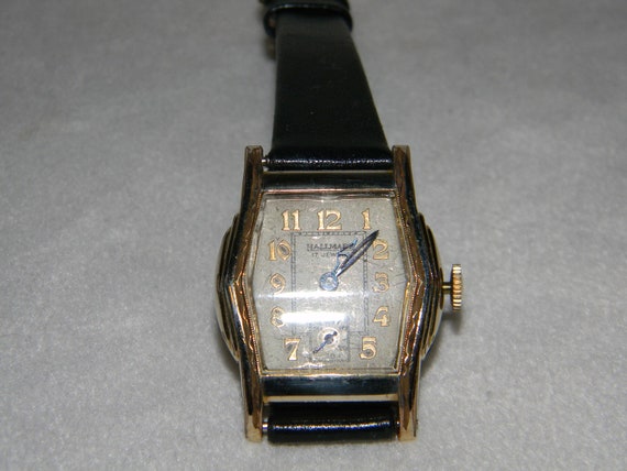j142 Vintage 1930's Hallmark Step Side Mechanical