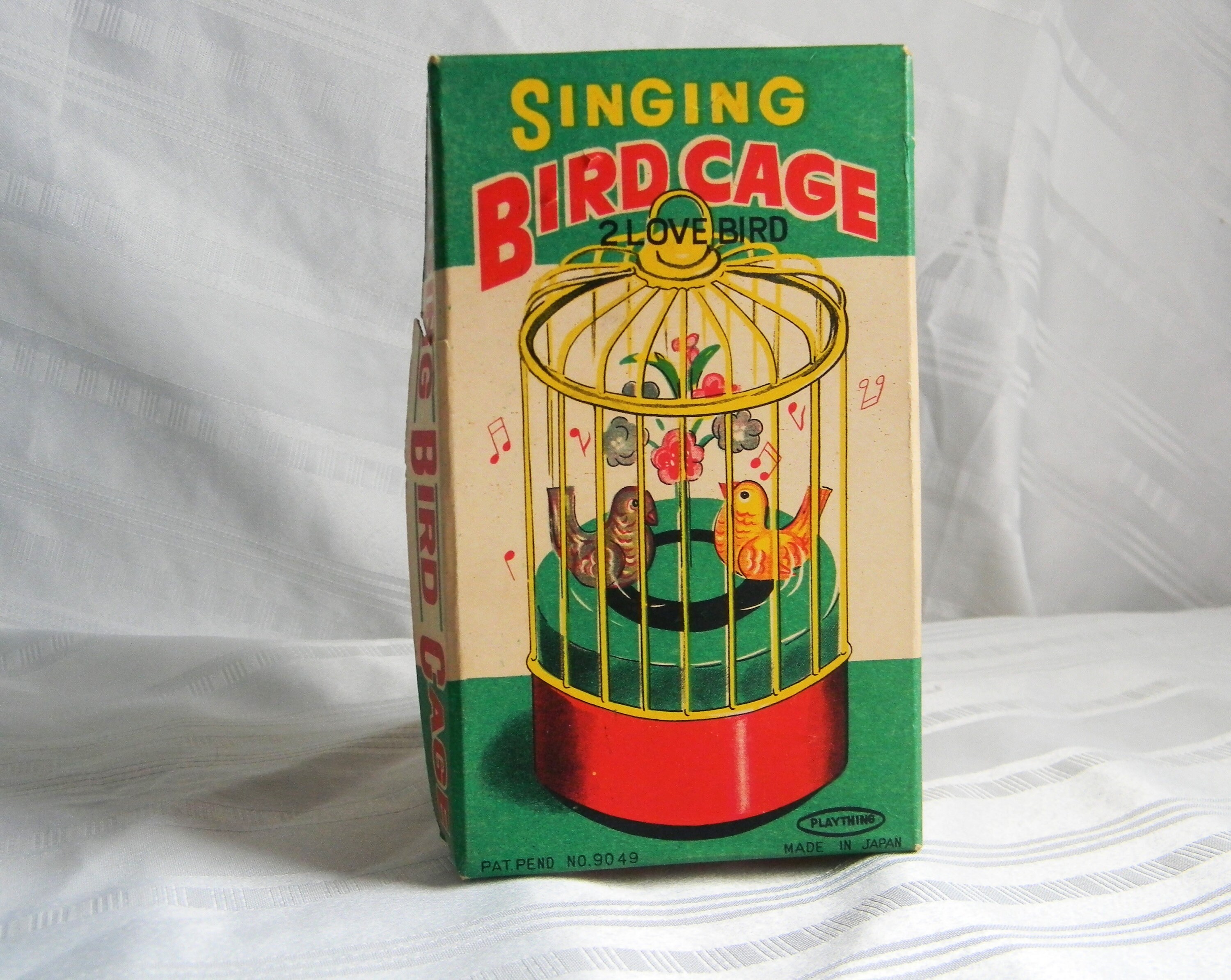 P468 Vintage 1950's Wind up Singing Bird Cage Made in Japan