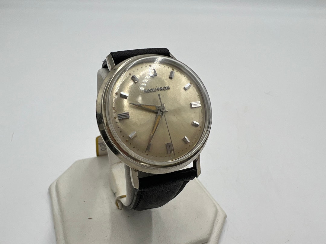 【激レア】BULOVA ACCUTRON 腕時計　ヴィンテージ il_1080xN.5815031793_n8vy.jpg