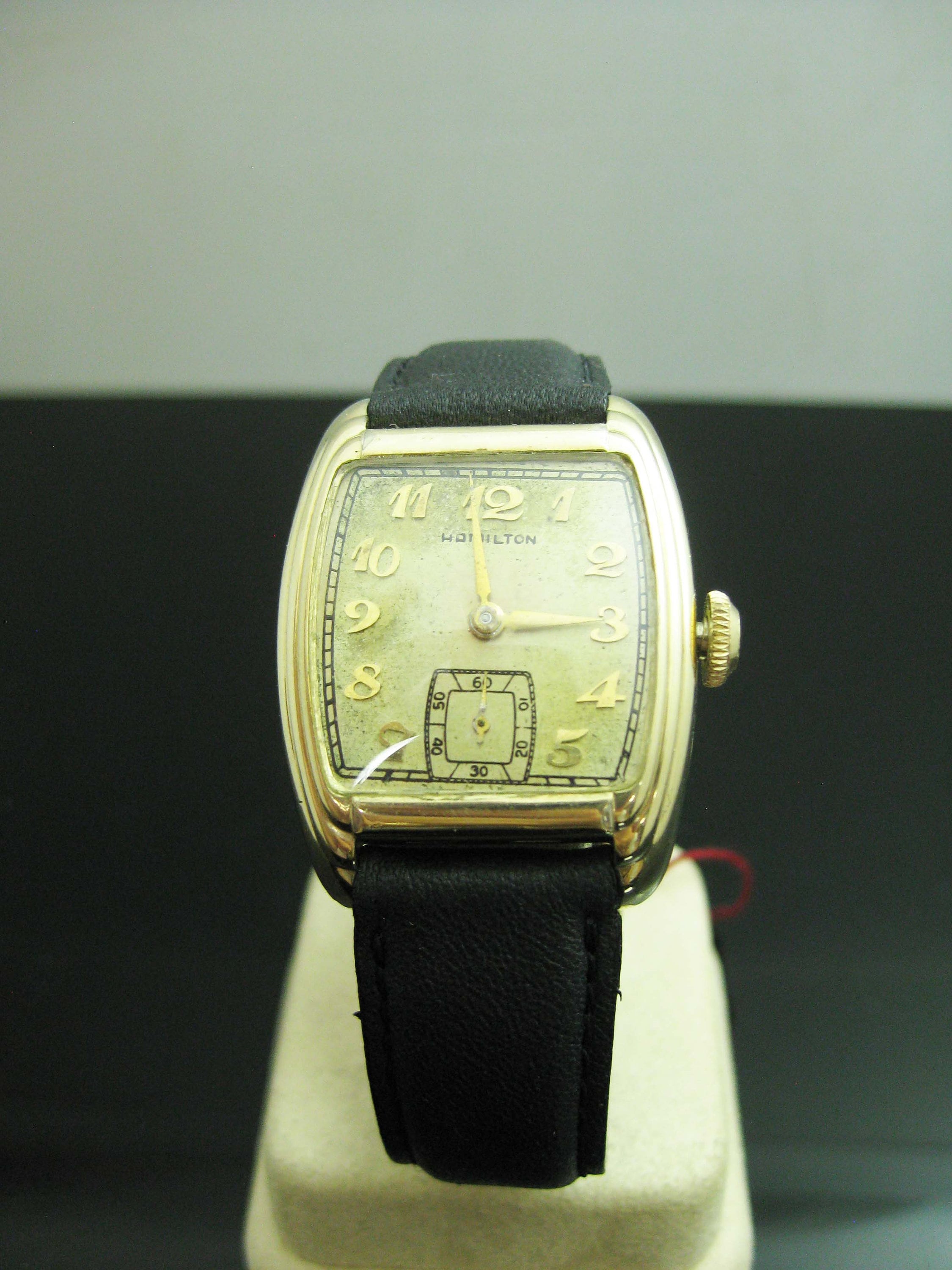 B767 Vintage Men s 10kt Gold Filled Mechanical Hamilton Wristwatch