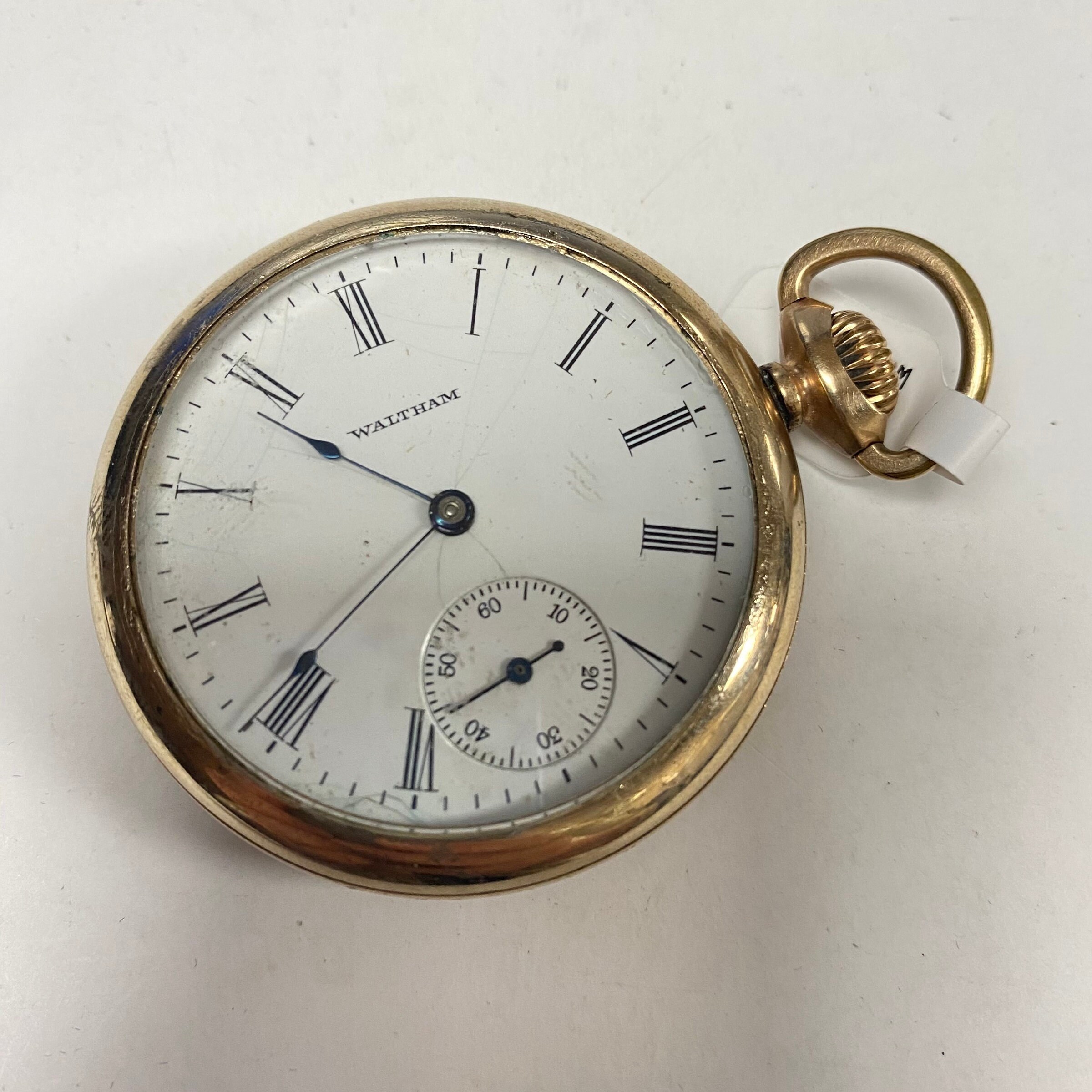 f867 Antique Waltham A.W.W.Go Gold Tone Hand Wind Second Hand Pocket Watch
