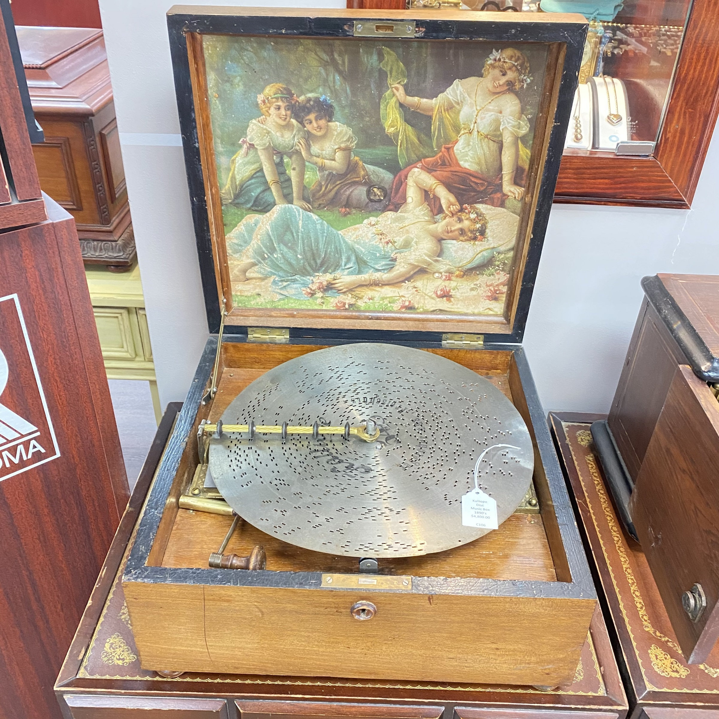 C106 Antique 1890's Calliope Disc Playing Bells Musical Box