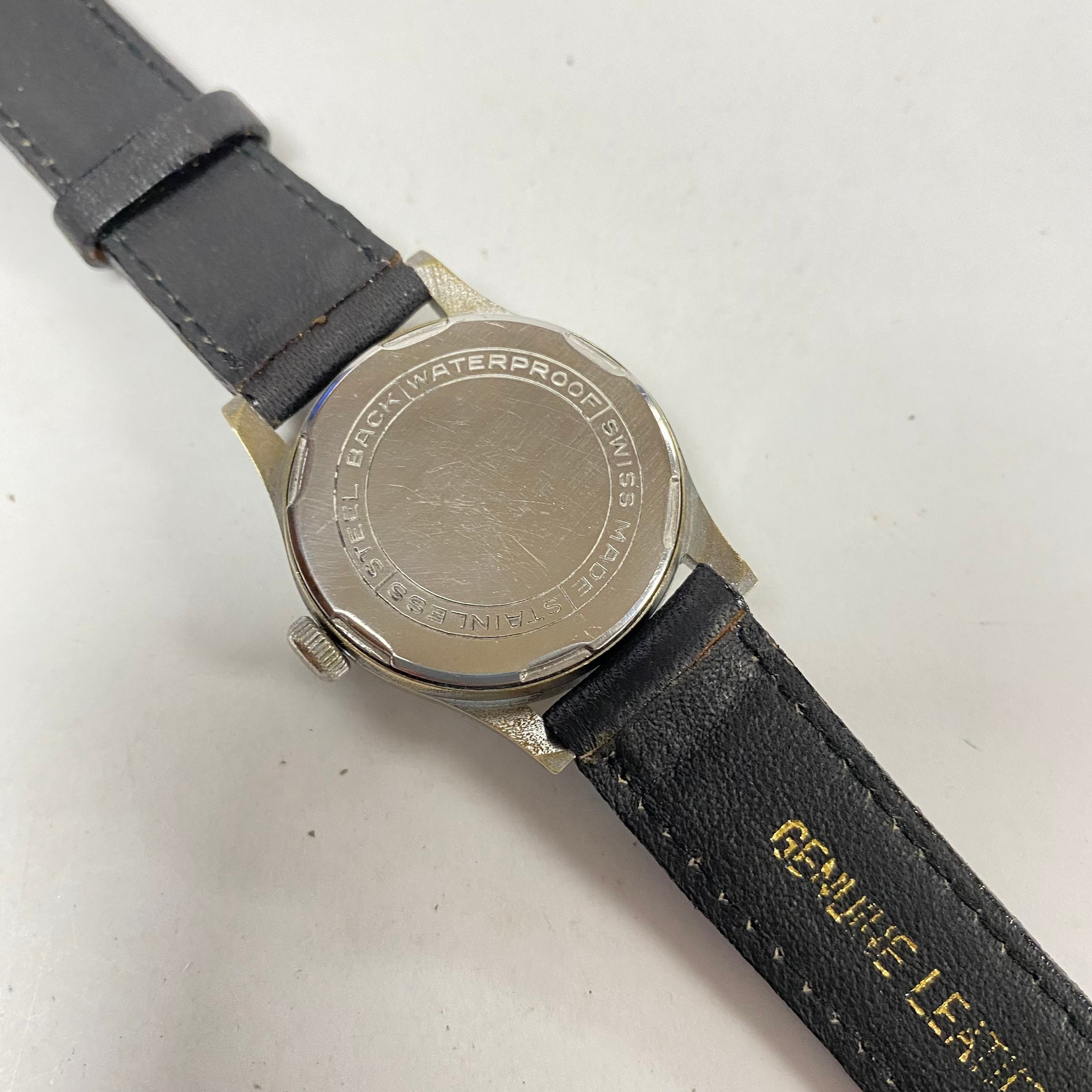 F748 Vintage Novelty Anti-magnetic Swiss Men's Wrist Watch