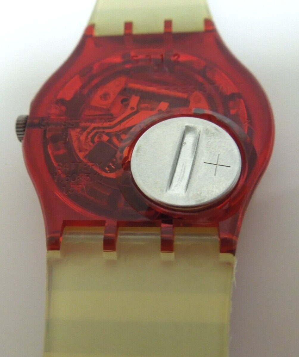S483 1992 Swatch Retro Red White and Blue Stripes Watch Fish  display picture 1