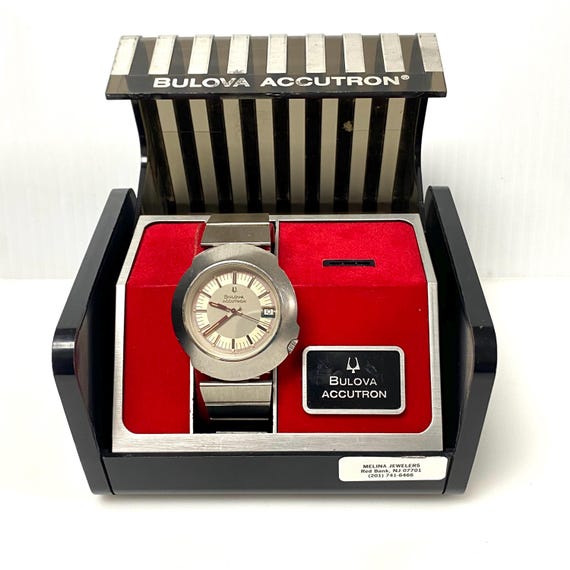 Vintage Bulova Accutron Watch Box‎ Display Bulova Accutron Wood Grain Vintage Watch Box main image 2