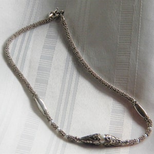 h968 Stunning Sterling Silver Beaded Necklace with Pearls